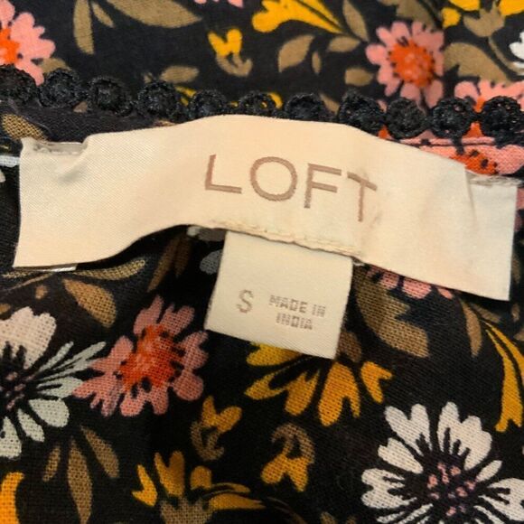 Loft Black Pink Floral Ruffle Trim Cotton Top Small - Picture 9 of 10